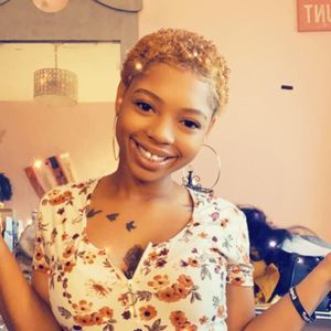 Meet your Posher, Raye